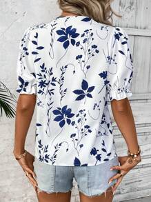 SHEIN LUNE Women Casual Floral Print Ruffle Trim Short Sleeve Blouse
