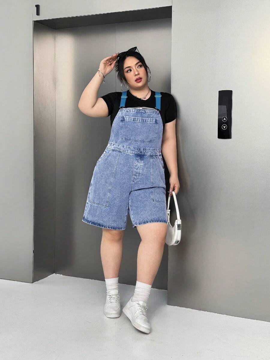 SHEIN EZwear 大码女式口袋宽腿宽松休闲牛仔连体裤 - 淺色水洗藍 - 查看 1