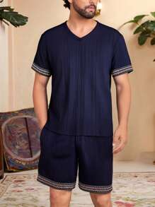 Manfinity Homme Conjunto casual de camiseta de manga corta con cuello en V y pantalón corto con parches y ribete para hombre - Azul Marino - Ver 1