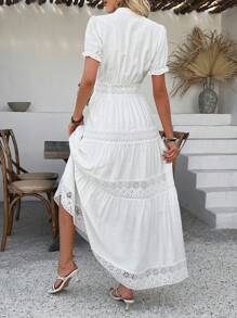 Breezaya Robe femme couleur unie avec empiècement en dentelle, col V et manches courtes