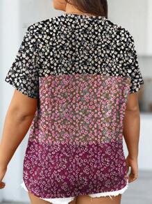 Plus Size Women's V-Neck Casual Ditsy Floral Random Short Sleeve T-Shirt