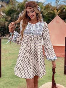 LanaWest Women Patterned Drawstring Wooden Bead Decor Color Block A-Line Mini Dress With Lantern Sleeves, Casual - Multicolor - View 3