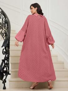 Al Najma 高领 3D 花卉女式土耳其和阿拉伯风格长款束腰外衣，秋冬季，朴素优雅的束腰外衣，卡夫坦和贾拉比亚，适合日常休闲 - 珊瑚粉 - 查看 2