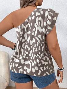 SHEIN VCAY Plus Size Vacation Cap Sleeve One Shoulder Leopard Print Shirt