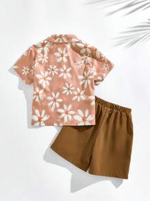 SHEIN Set maglietta e pantaloni per ragazzi giovani, stile semplice e alla moda, adatto per uso casual quotidiano - Castano - Visualizzare 2