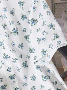 Men's New Spring/Summer Short Sleeve Blue Ditsy Floral White Shirt, Pastoral Style Gentleman Shirt For Everyday Wear, Family Matching Outfits Mommy And Me (3 Pieces Are Sold Separately)