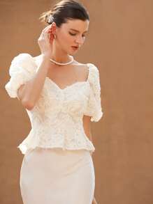 Aveloria 优雅精致花卉 3D 刺绣泡泡袖褶皱腰荷叶边下摆设计女式衬衫