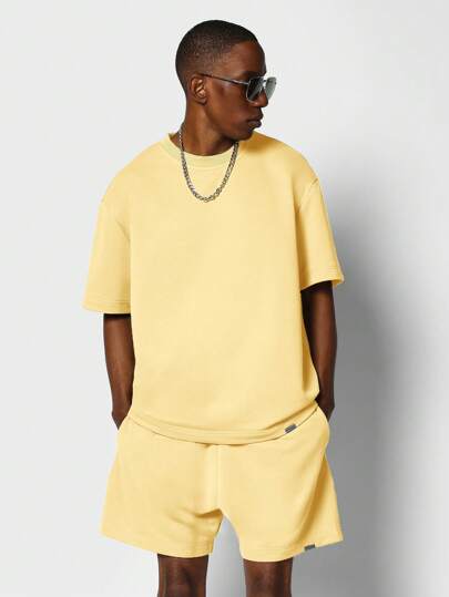 SUMWON Luxuriöses Sommer Co-Ord Set aus Oversized T-Shirt und Shorts im Partnerlook, Loungewear, Streetwear, Athleisure Essentials, Sportbekleidung