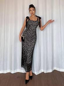 Elenzga Vestido largo ajustado con diseño floral calado para mujer