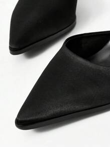 MOTF PREMIUM WOMEN'S POINTED TOE ANKLE STRAP HIGH HEEL PUMPS - Black - View 6