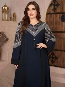 Al Najma Gaun Arab Ukuran Besar Elegan Mewah dengan Motif Bunga Mosaik dan Aksesori Mewah Motif Tangkai Gandum, Gaun Panjang Sederhana Ukuran Besar, Kaftan - Navy Blue - View 1