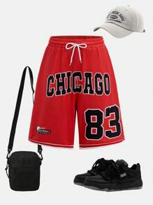 SHEIN Pantalones cortos deportivos cómodos con estampado gráfico de estilo oscuro para adolescentes hombres