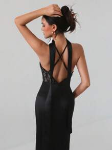 Roylia Sexy & Fashionable V-Neck Lace Patchwork Backless Maxi Dress - Black - View 2