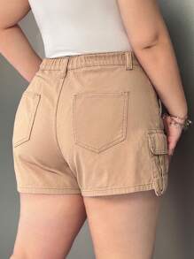 SHEIN EZwear Plus Size Women Utility Pockets Loose Casual Denim Shorts