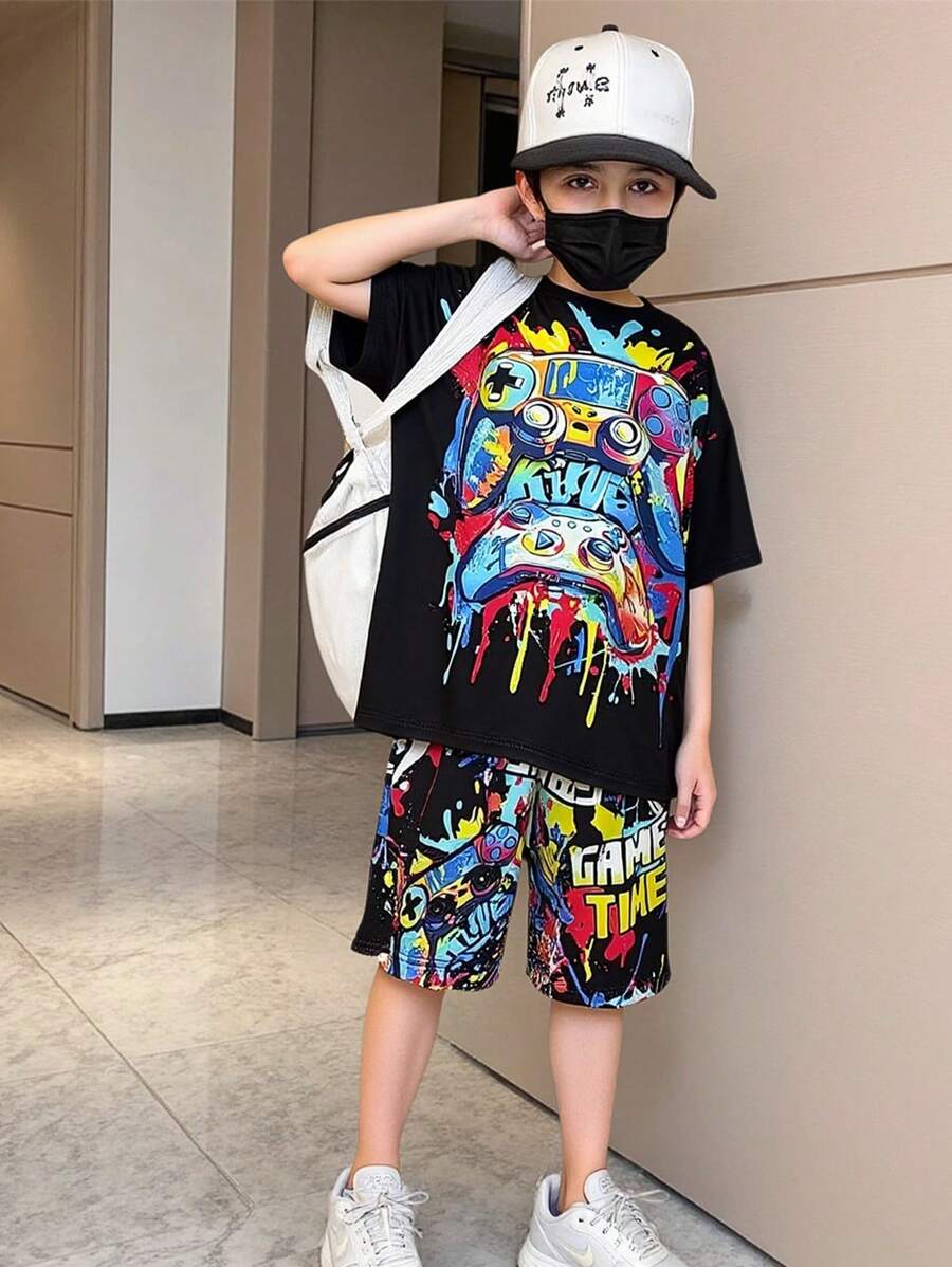 Set de 2 piezas de camiseta de manga corta y pantalones cortos con estampado gráfico de videojuegos para niños - Negro - Ver 1