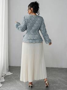 Elenzga Bộ 2 món áo jacquard hoa cỡ lớn cho nữ và chân váy xếp ly - Màu xanh lam - Xem 2