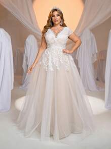 Aureia Elegantes & romantisches weißes V-Ausschnitt Raglanärmel Spitze Applikation Mesh A-Linie Maxikleid mit Schleppe, formelles Abendkleid in Große Größen