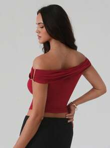 Roylia Women's Plain Color Off Shoulder Pleated T-Shirt, Minimalist Fashion Suitable For Summer - Burgundy - View 2