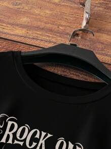 Camiseta de cuello redondo de manga corta informal con estampado de banda de rock retro para mujer