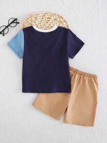 Cozy Pixies 2 pièces Ensemble pour jeune garçon avec Top à col ras du cou court en tricot doux à blocs de couleurs et short à taille élastique - Multicolore - Voir 2