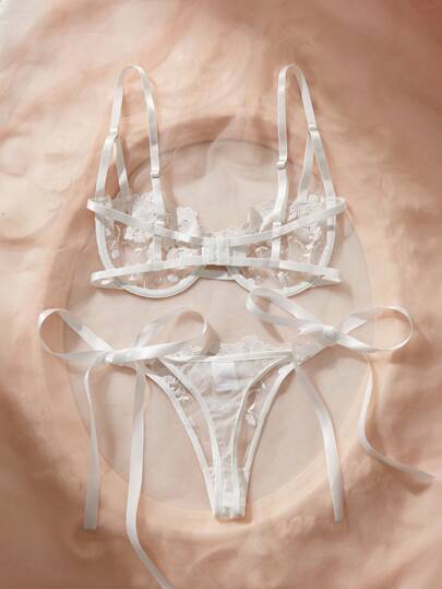 Esselle Women Geborduurde Bow Lingerie Set view 2