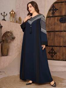 Al Najma Gaun Arab Ukuran Besar Elegan Mewah dengan Motif Bunga Mosaik dan Aksesori Mewah Motif Tangkai Gandum, Gaun Panjang Sederhana Ukuran Besar, Kaftan - Navy Blue - View 5