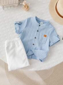 SHEIN LMoss Kids 2 件套男童/女童休闲度假可爱纯色简约短袖衬衫上衣和松紧腰纯色裤子套装，春夏秋季 - 藍白色 - 查看 8