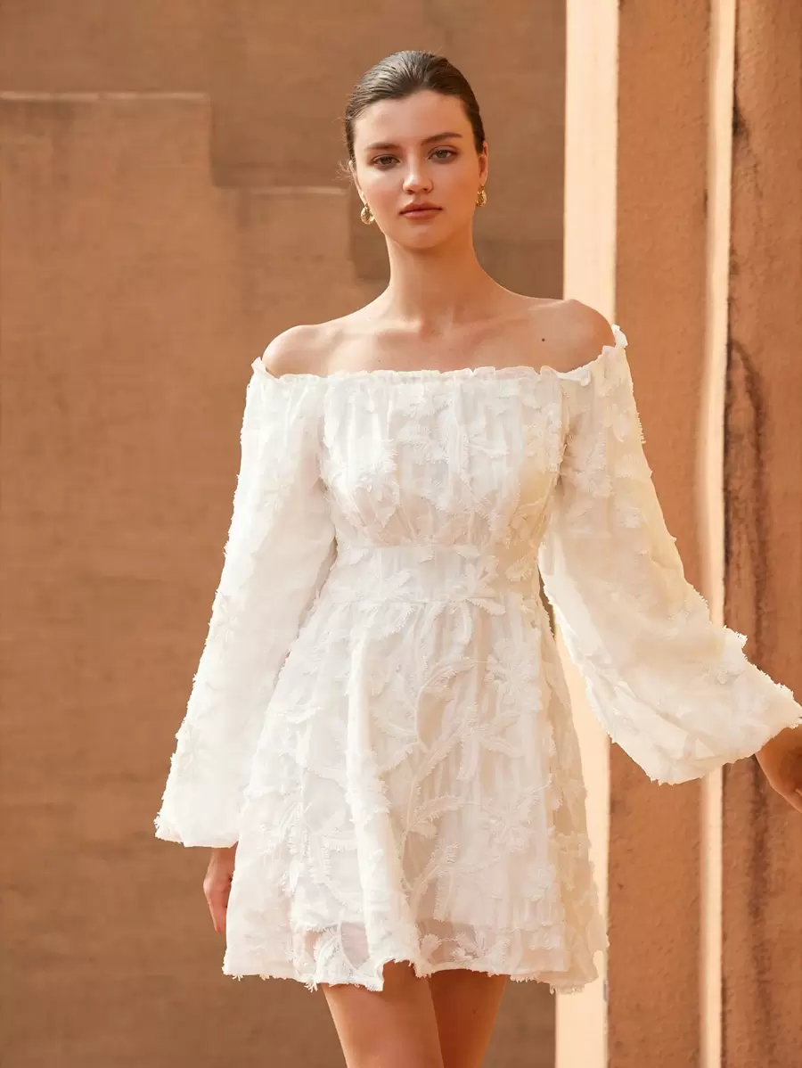 GENKIRA Off-Shoulder Kurzkleid mit Langarm und strukturierten Cut-Out Details, Damen - Weiss - Übersicht 1