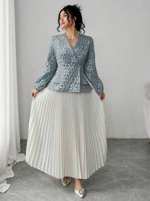 Elenzga Bộ 2 món áo jacquard hoa cỡ lớn cho nữ và chân váy xếp ly - Màu xanh lam - Xem 7
