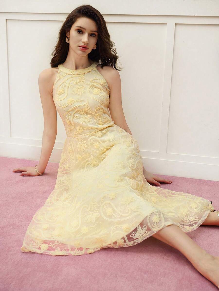 MOTF PREMIUM FLORAL EMBROIDERY ZIPPER DRESS - Yellow - View 1