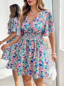 Flirla Damen Große Größen Französisch elegantes A-Linien Minikleid mit tiefem V-Ausschnitt, gekreuzter Taille und Rüschenärmeln