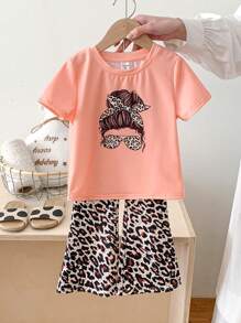 SHEIN 2pcs Unicorn Graphic Knit Tee & Skirt Set For Girls