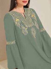 Al Najma 花卉刺绣荷叶边下摆连衣裙，朴素的长袍 - 薄荷綠 - 查看 3