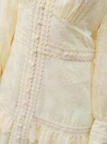MOTF PREMIUM Kleid mit kontrastierendem Spitzenrüschenbesatz und Oberschenkelschlitz - Aprikosenfarben - Übersicht 2