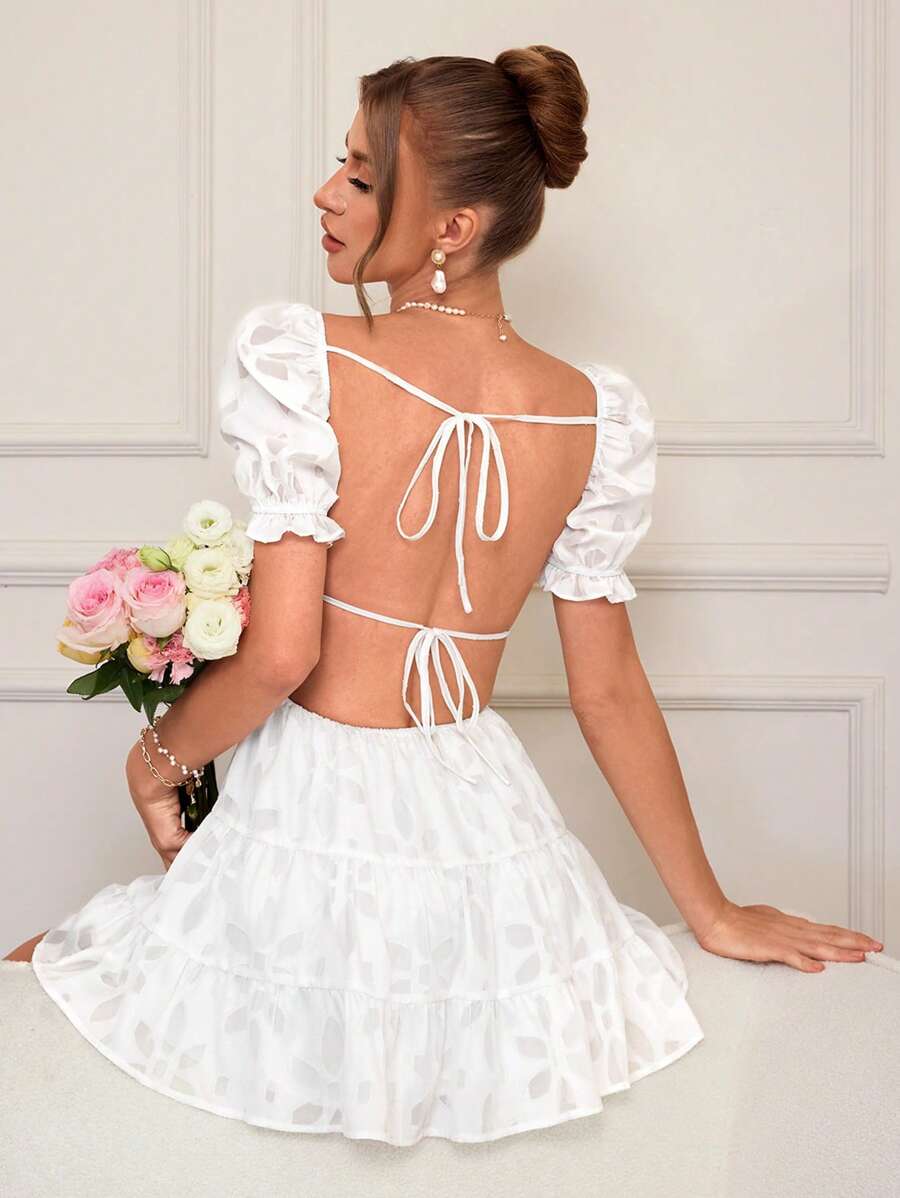 SHEIN VCAY 女士泡泡袖系带露背 V 领腰部荷叶边网眼花卉迷你连衣裙，适合生日派对穿着 - 白色 - 查看 1