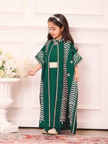 Conjunto de vestido largo y cardigan largo con cinturón, en diseño minimalista con estampado de niña joven en color borgoña - Verde Oscuro - Ver 4
