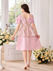 SHEIN Teen Girl Roz Minunat Guler Asimetric Decor Rochie din Satin Rochie de petrecere Curtea