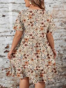 EMERY ROSE 杏色花卉印花浪漫图案休闲宽松圆领短袖大码连衣裙，适合秋冬季