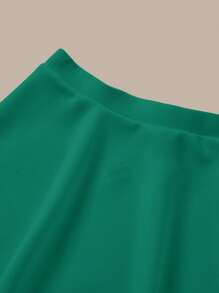 SHEIN BASICS Falda corta de línea A casual con cintura elástica de unicolor para mujer