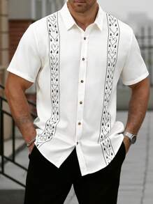 Manfinity CasualCool Camisa informal de manga corta y abotonadura sencilla con estampado gráfico para hombres de talla grande