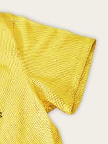 SHEIN Explorewe Set 2pcs/Set Kaos dan Celana Pendek Olahraga Berbahan Jala untuk Remaja Laki-laki dengan Grafis Potret AI - Kuning - View 8