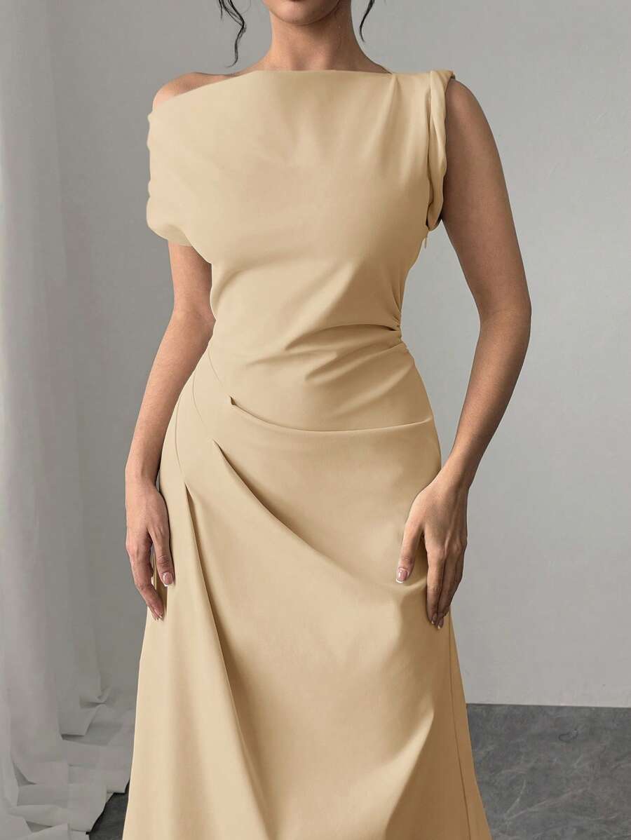 Firerie Vestido largo de talle alto en color albaricoque con un diseño elegante, minimalista y romántico con hombros fruncidos, estilo urbano y moderno, apto para uso diario y para ir al trabajo - Caqui - Ver 1