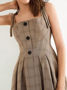 Maija Vestido mini casual de mujer con detalle de nudo, plisado y abotonadura sencilla, versátil, con estilo y elegante