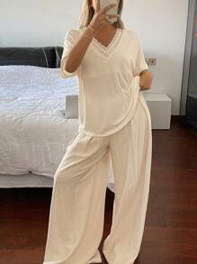 DAZY Women's V-Neck Lace Patchwork Loose Sleepwear Top