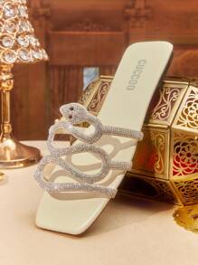 CUCCOO TILAWA 女士杏色蛇纹水钻装饰方头平底凉鞋，时尚通勤、约会、派对、街头、度假、婚礼必备 - 米色 - 查看 2