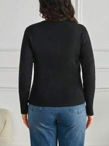 RueChic Maglietta casual a costine con bottoni a mezza plachette, per taglie comode donne