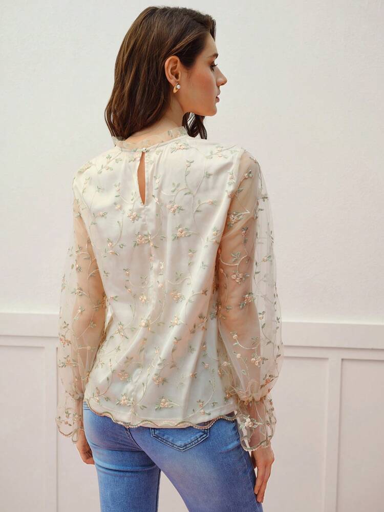 CONTRAST LACE FLORAL EMBROIDERY BLOUSE