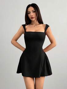 SHEIN PETITE Women's Date Party Solid Color Red Mini A-Plump Square Neck Sexy And Elegant Waist Bud Dress,Rave Outfits Festival - Black - View 6