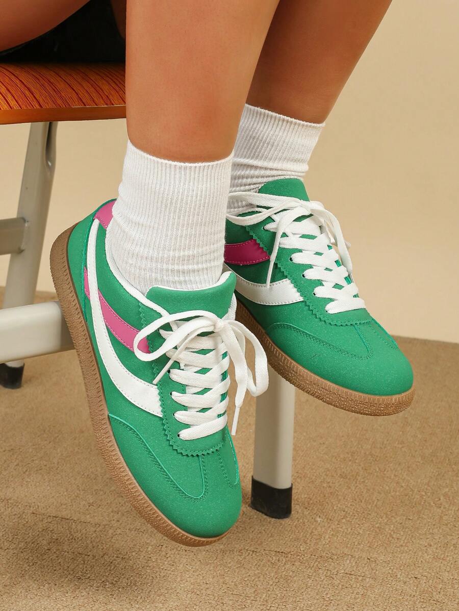 CUCCOO EASI 2024 Spring Women Vintage Casual Sneakers, Versatile Flat Small White Shoes Tainers