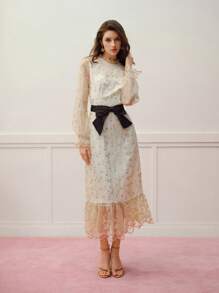 MOTF PREMIUM VESTIDO CON VOLANTE EN EL RUEDO, BORDADO FLORAL Y TELA DE MALLA - Albaricoque - Ver 5